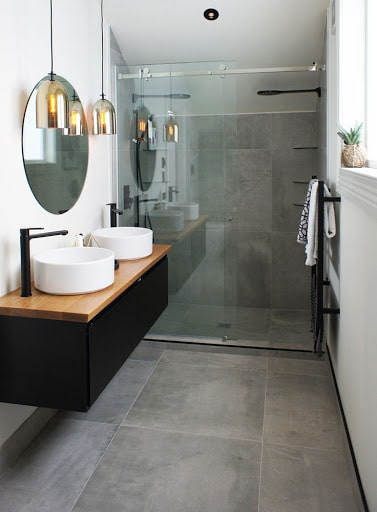 Douche spacieuse