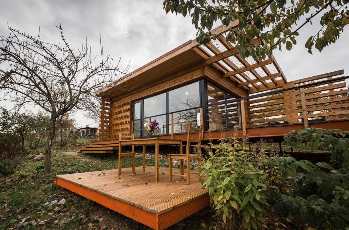 maison à colombages avec terrasse