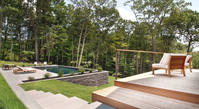 Paysage d'une maison en forêt