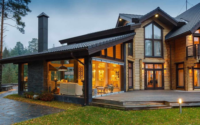 véranda vitrée près de la maison