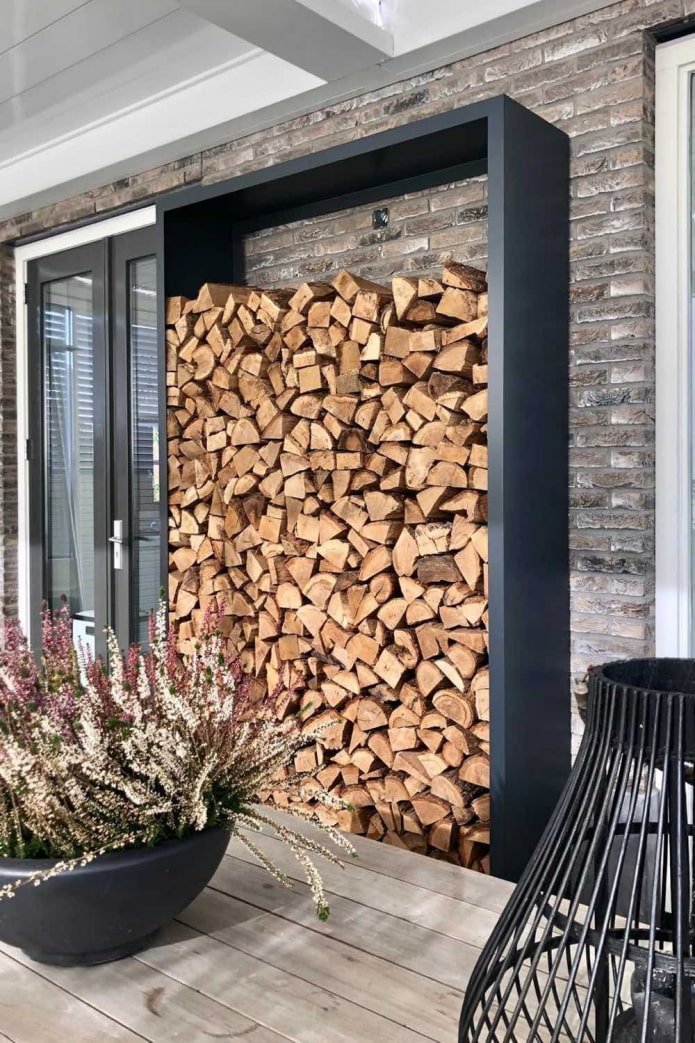 abri à bois de style moderne