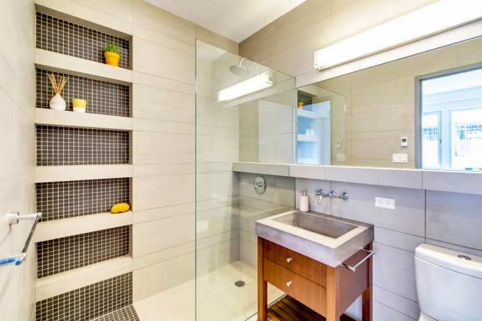 niches carrelées dans la douche