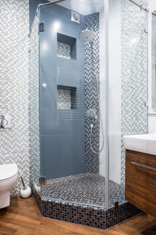 niches carrelées dans la douche