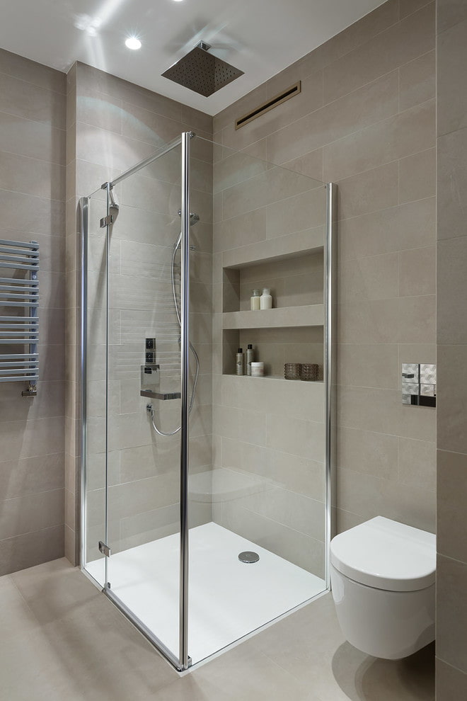 niches carrelées dans la douche