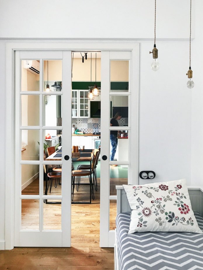 portes de compartiment avec inserts intérieurs