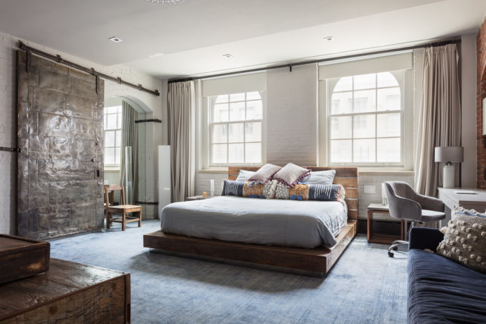 portes métalliques dans un intérieur de style loft