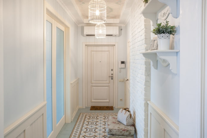 Portes d'entrée de couloir de style provençal