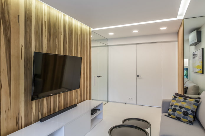 Portes blanches dans le salon