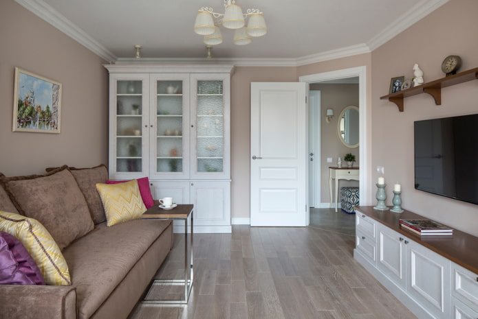 porte en bois dans un salon