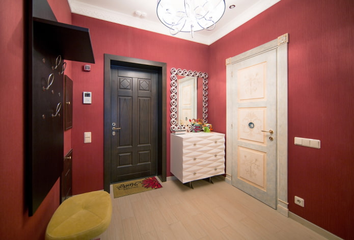 Portes couleur wengé en combinaison avec des meubles à l'intérieur