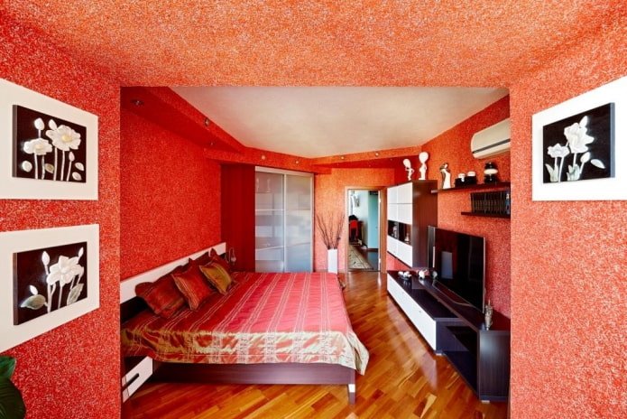 porte décorée de papier peint liquide