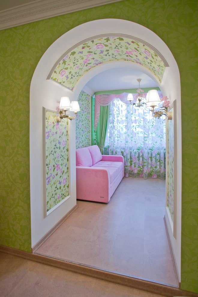 Passage intérieur voûté sans porte