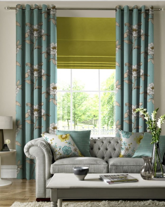 combinaison de couleurs similaire sur les rideaux