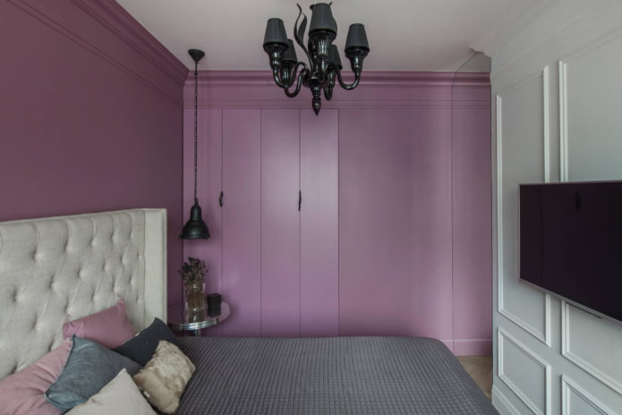 Armoire de la couleur des murs