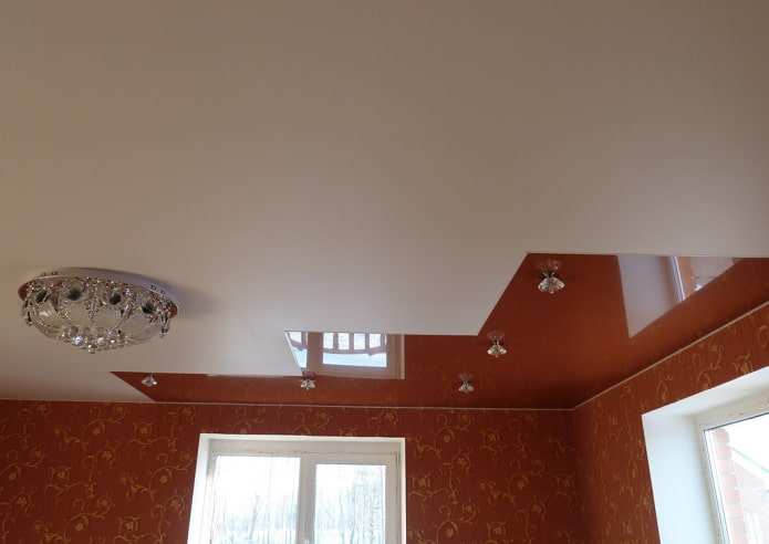 Emplacement des toiles dans le coin