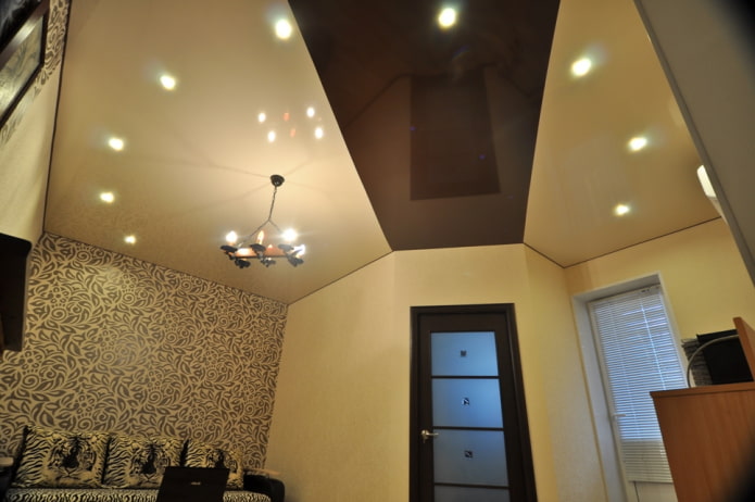 Structure extensible beige et marron