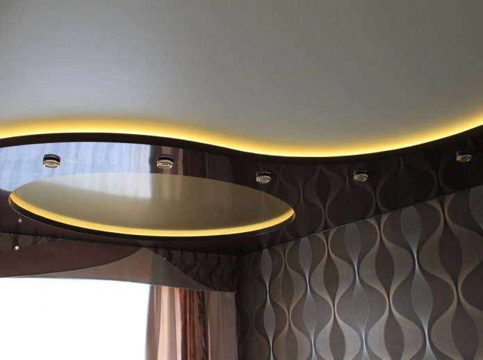 Structure extensible bicolore avec rétroéclairage