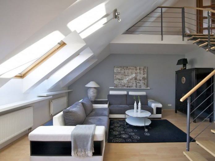 Aménagement intérieur d'un appartement à deux niveaux