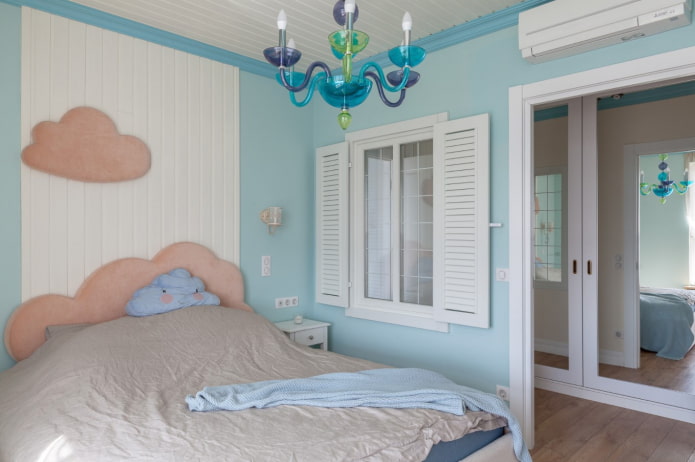 imitation fenêtre dans une chambre d'enfant