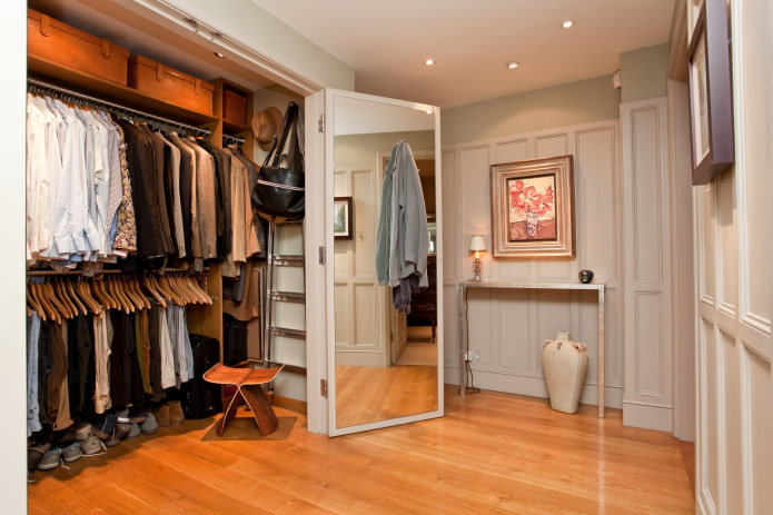 Armoire à l'intérieur