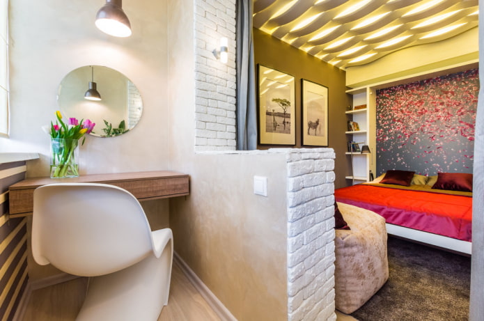 pentes avec carreaux de plâtre à l'intérieur