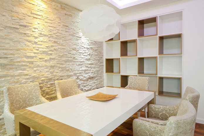carrelage en plâtre à l'intérieur de la cuisine
