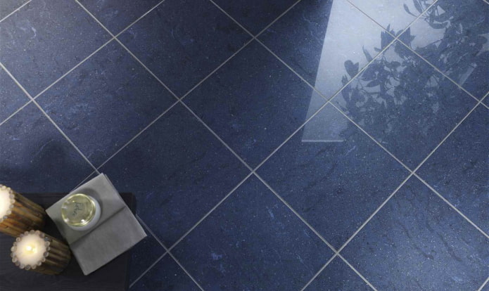 carrelage brillant au sol