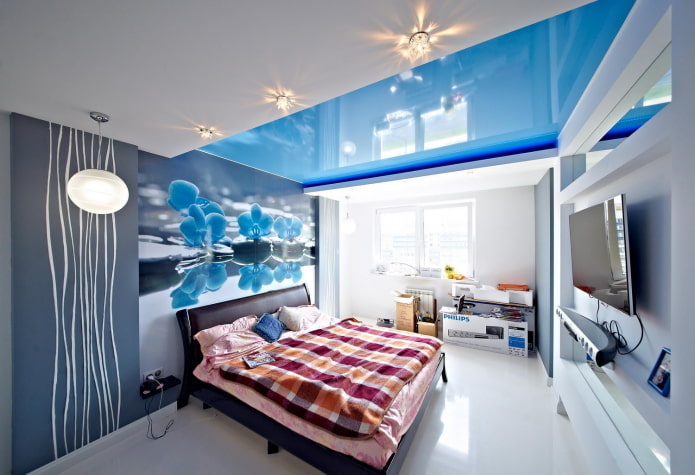 Plafond tendu brillant de couleur bleue