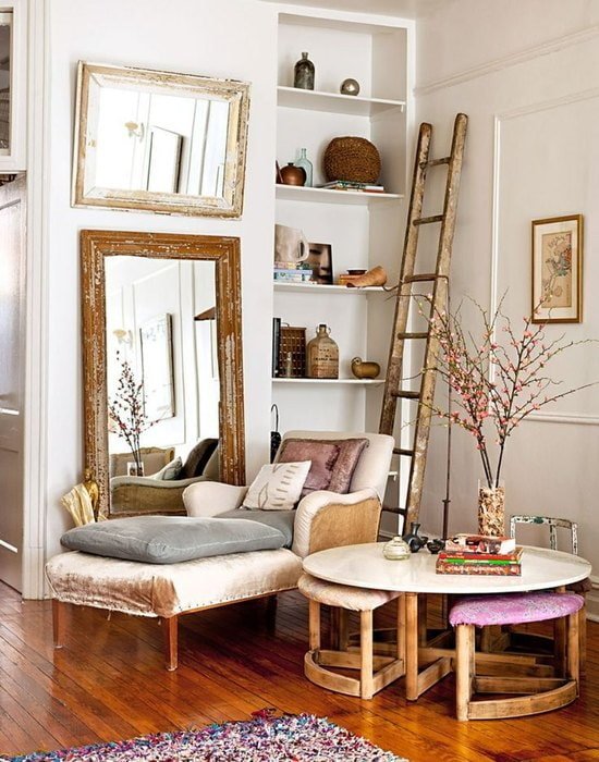 Ottoman et table basse