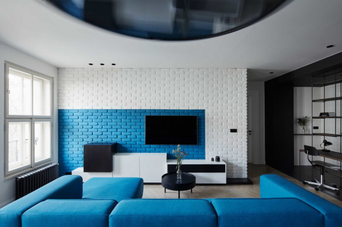 Intérieur d'un salon blanc et bleu