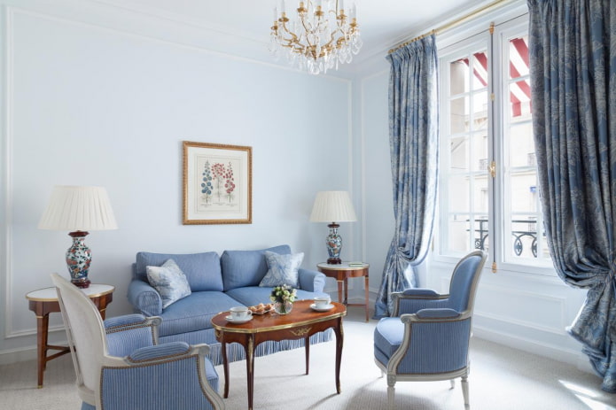 Salon bleu de style classique