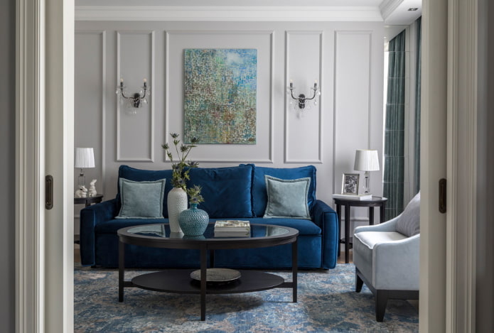 Intérieur de salon aux tons gris-bleu