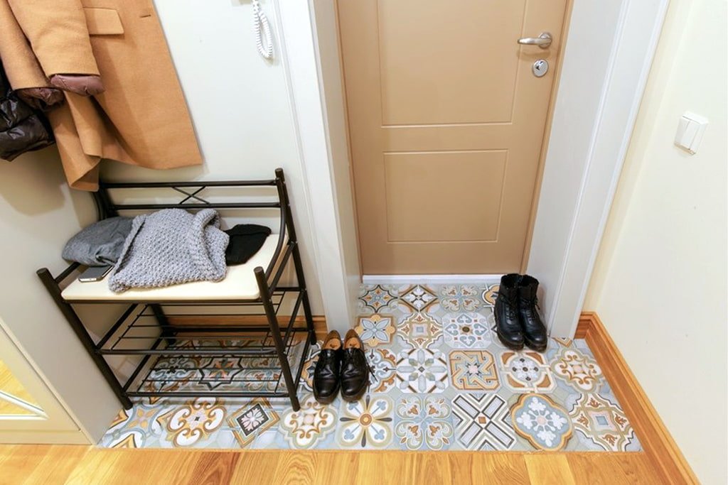 10 idées pour décorer une zone « sale » dans le couloir