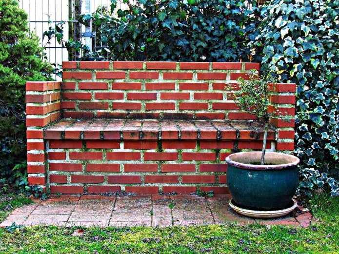Banc en briques