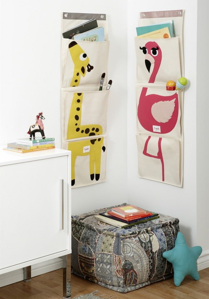 Poches pour ranger les jouets dans la chambre d'enfant