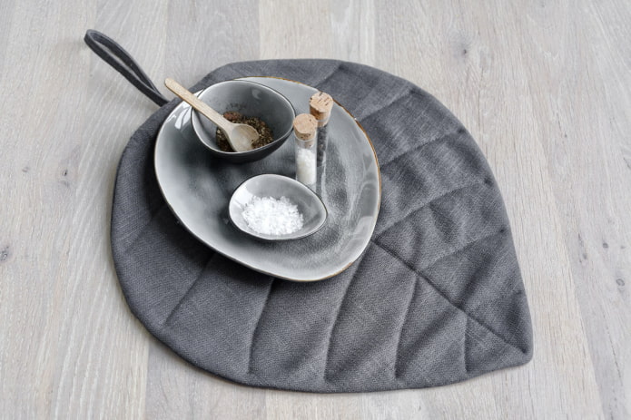 Potholder-leaf