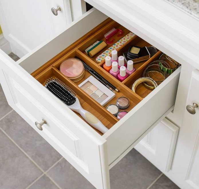 Séparateur pour cosmétiques