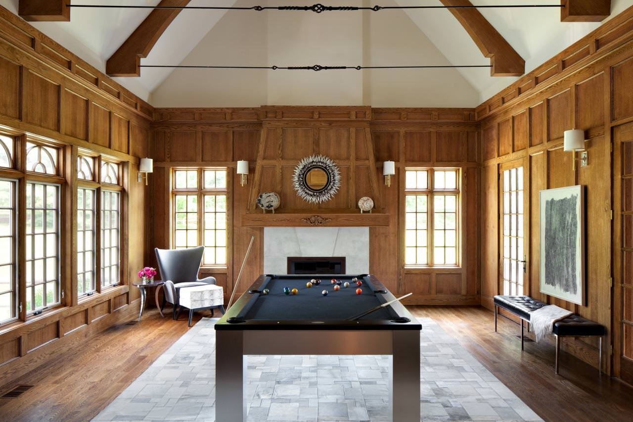 Intérieur d'une salle de billard dans la maison