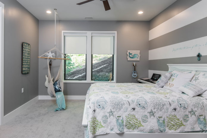 Design d'une chambre grise pour un adolescent
