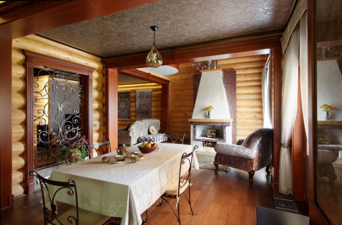 Intérieur de maison avec cheminée
