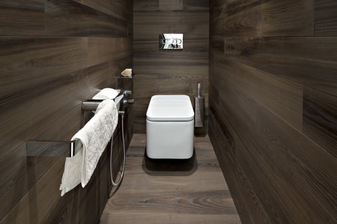 Stratifié sur le mur des toilettes