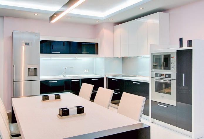 Ensemble de cuisine noir et blanc de style moderne
