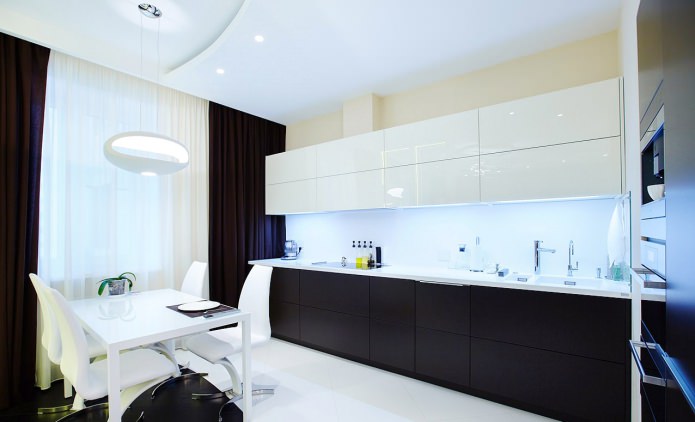 cuisine minimaliste avec des meubles noirs et blancs 
