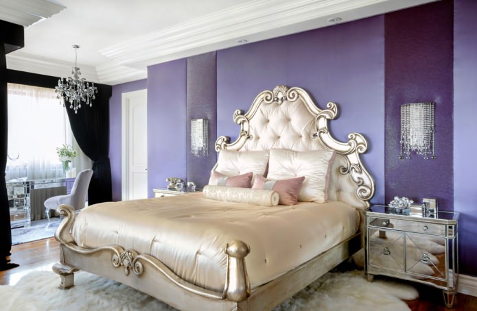 Chambre violette de style classique