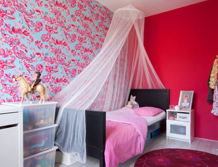 Chambre d'enfant rose et bleu
