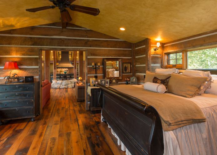Intérieur d'une chambre de style campagnard italien