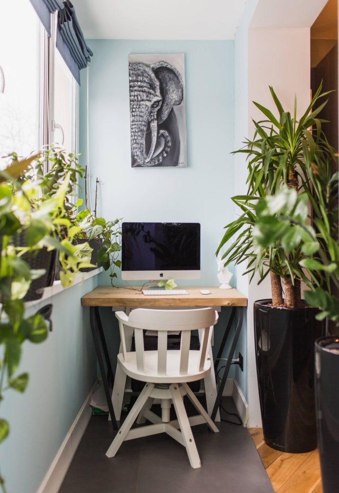 Un espace séparé sur le balcon pour un adolescent