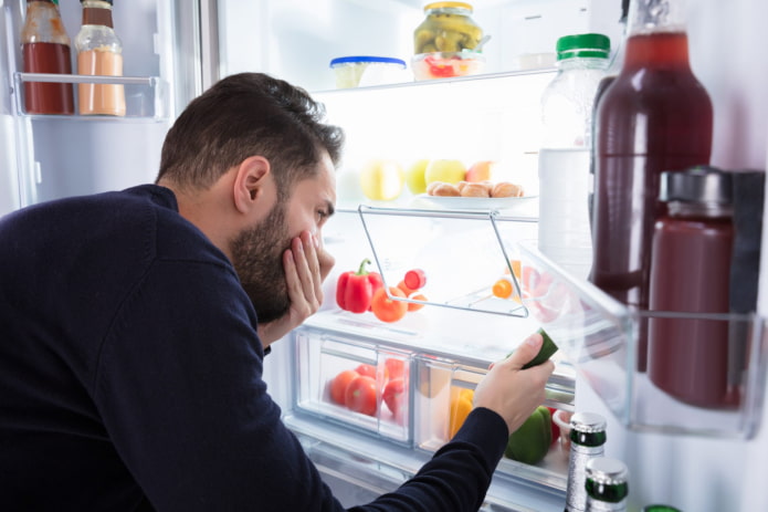 Odeur dans le réfrigérateur