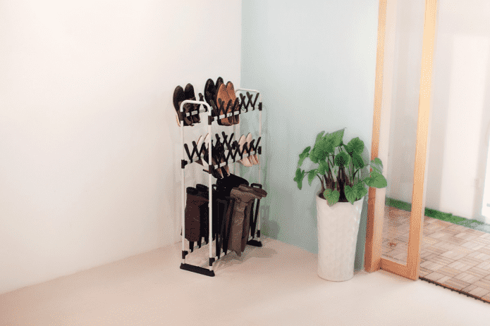 étagères à chaussures