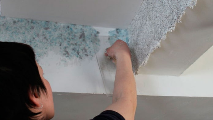 application de papier peint liquide dans les coins
